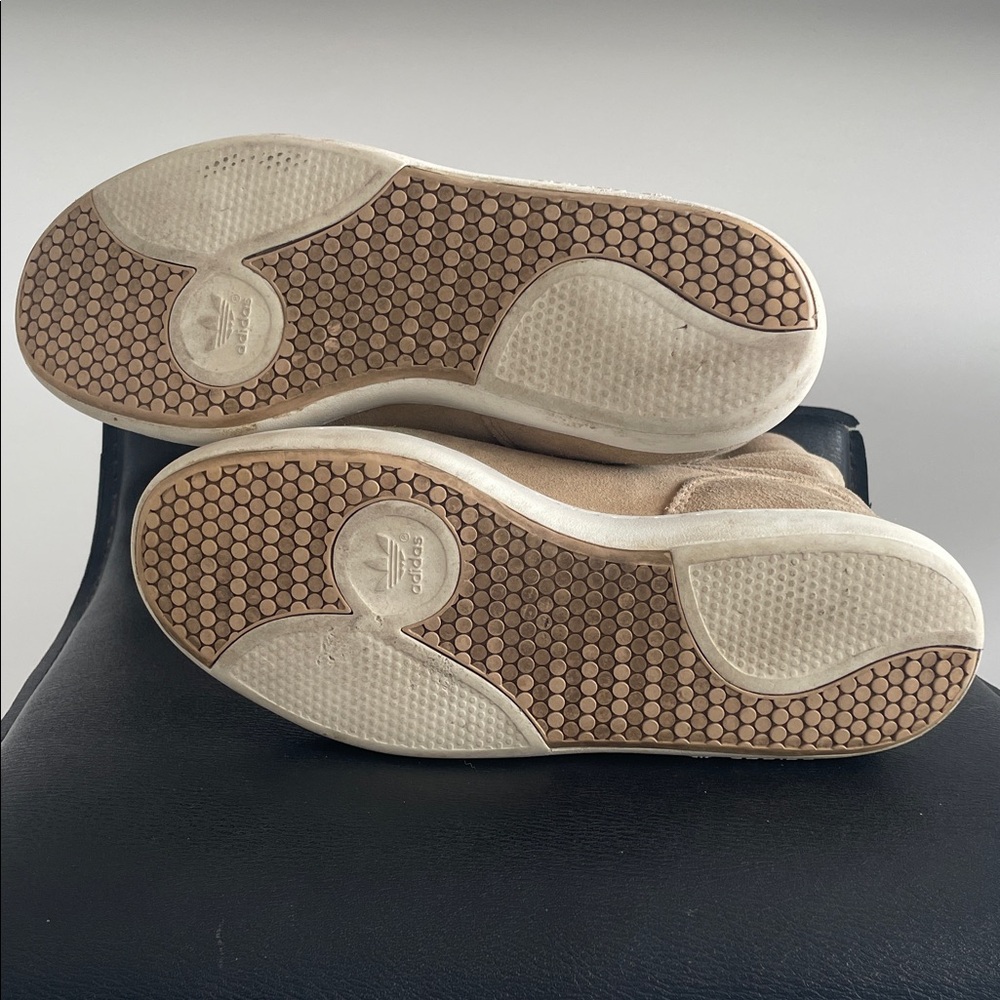 Adidas Winter Tan Suede Boots - Trefoil Logo - Fully Lined With Faux Fur lined - Picture 5 of 16